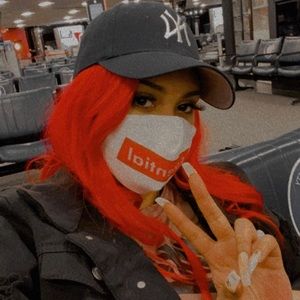 Meet your Posher, Lavona